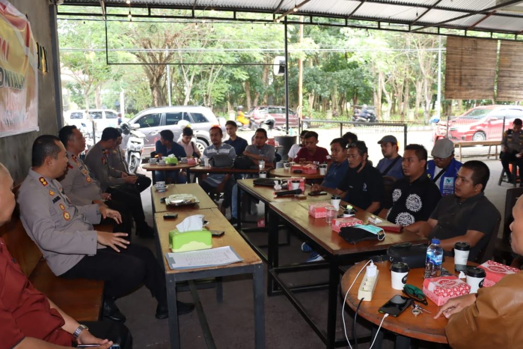 Diskusi Bareng Wartawan, Kapolres Gorontalo Siap di “Kritik”