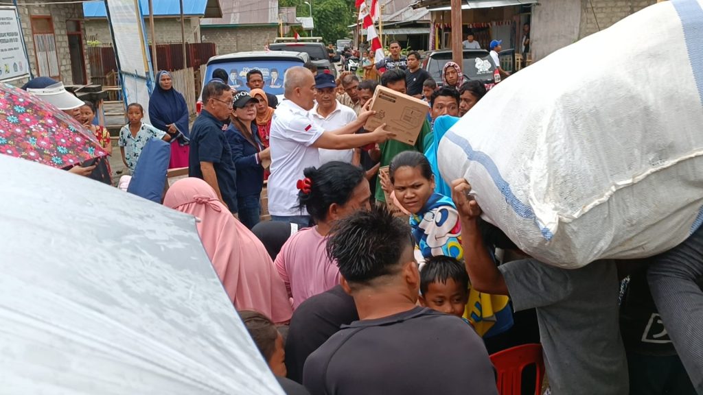 Rachmat Gobel Perintahkan Kader NasDem Gorontalo Gerak Cepat Bantu Korban Banjir di Kecamatan Bone