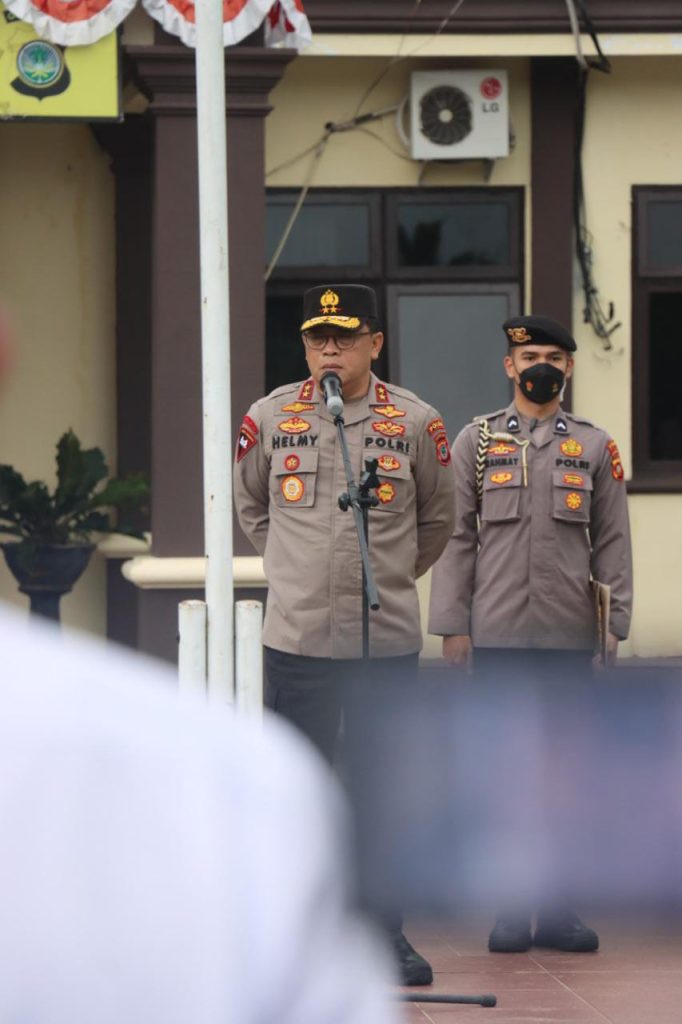 Pimpin Apel Pagi di Polres Bone Bolango, Kapolda Gorontalo: Tuntutlah Ilmu Padi