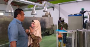 RG Kunjungi Pabrik Beras Fortifikasi, Roman Nasaru Meyakini Produk Ini Bisa Dikembangkan di Gorontalo