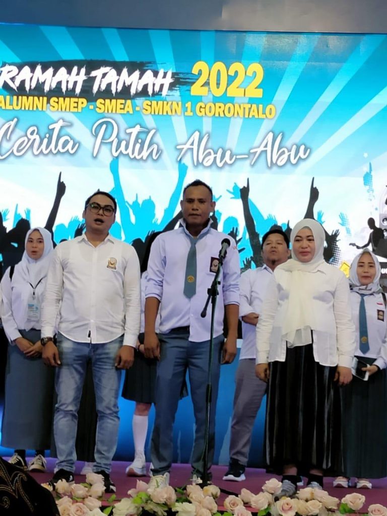 Pelantikan IKBA SMEP/SMEA, SMK Negeri 1 Gorontalo, Irwan Dai : Saya Terharu dan Bangga