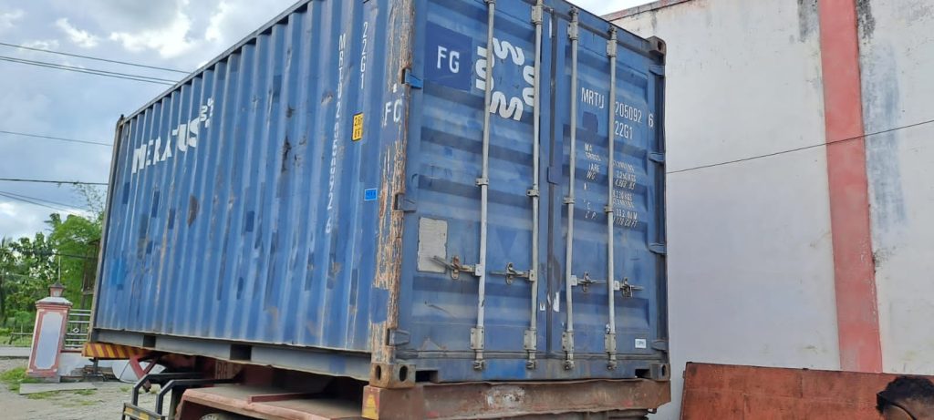 Diduga Satu Kontainer Bermuatan Batu Hitam Ditemukan di Kabupaten Gorontalo