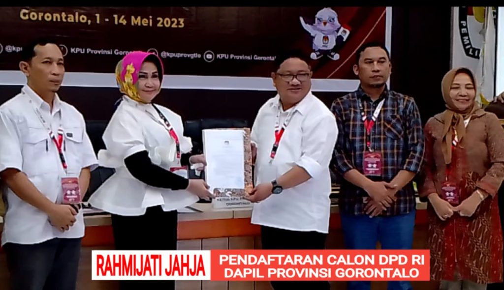Petahana DPD RI, Rahmijati Jahja Resmi Mendaftar ke KPU Provinsi Gorontalo.