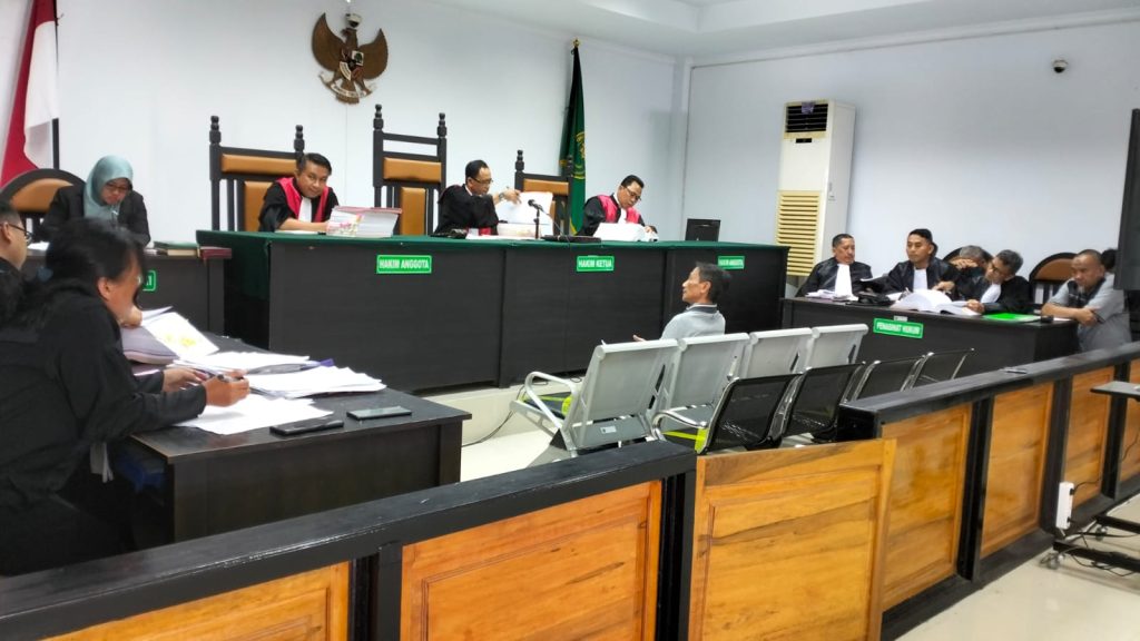 Sidang Lanjutan Dugaan Korupsi, Majelis Hakim Sempat Panggil Nelson Pomalingo Sebagai Terdakwa  