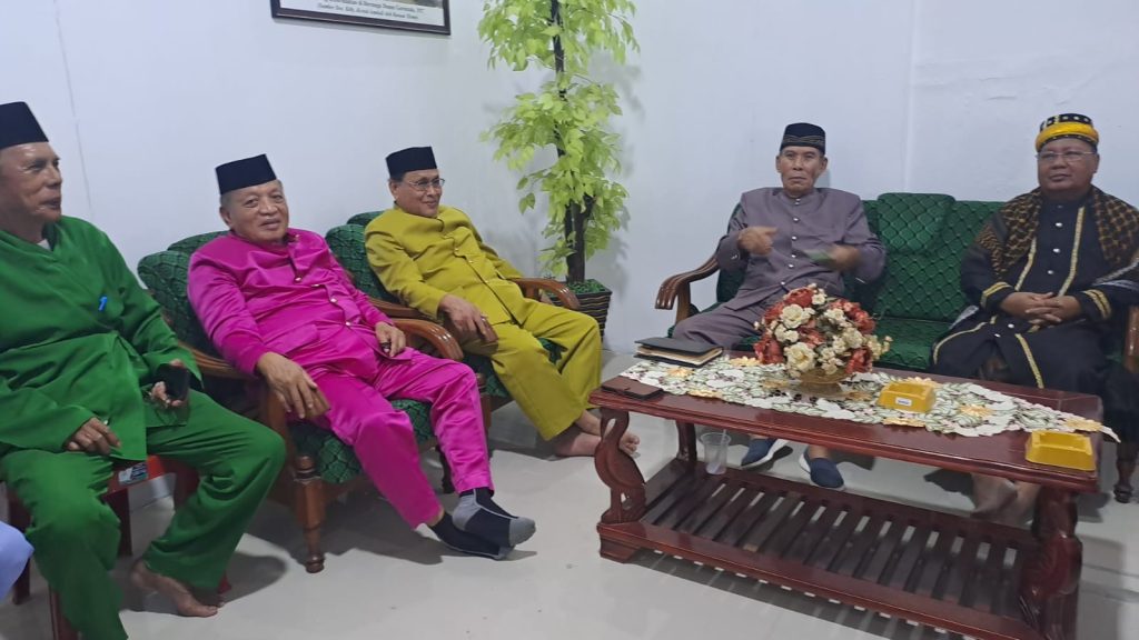 Ini Sanksi dari Lembaga Adat dan Bate Lohulondalo Terhadap Bupati Nelson