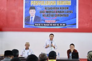Prof Rustam Akili Jadi Pemateri pada Penyuluhan Hukum di Lapas Kelas IIA Gorontalo.