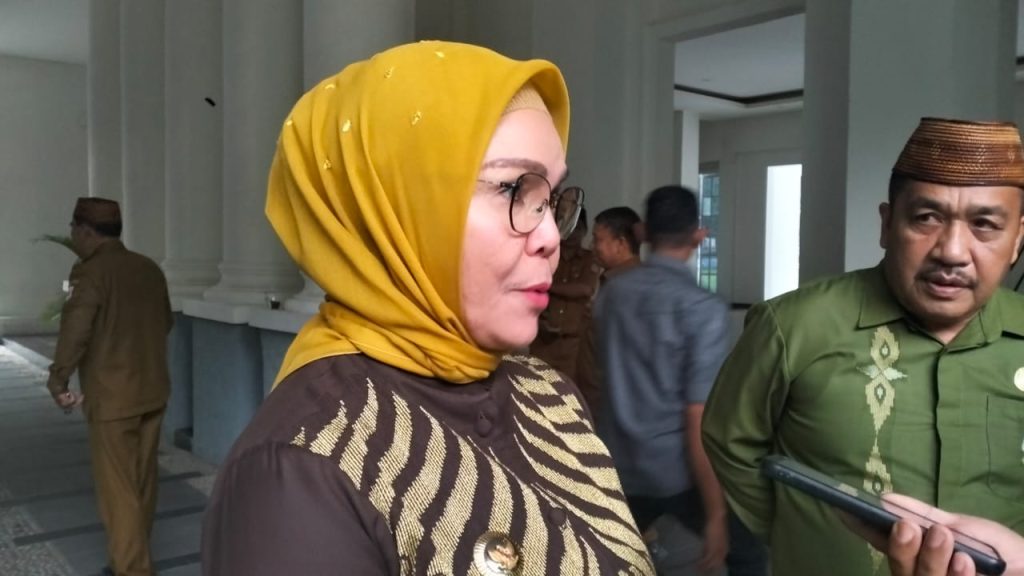 Bupati Merlan Uloli Berhentikan Sementara Ahmad Bahri dari Direktur Perumda Tirta Bulango