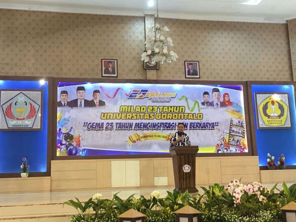 Prof RA Beri Kejutan Kepada Mahasiswa di Milad UG yang Ke – 23 Tahun