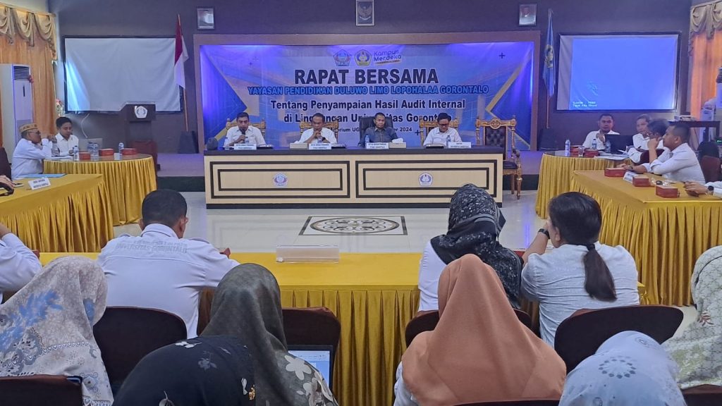 Prof Rustam Akili Pimpin Rapat Hasil Audit Internal YP-DLP Universitas Gorontalo