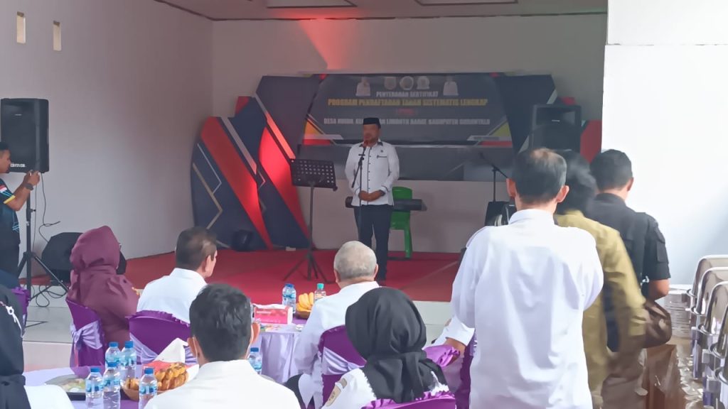 Sertifikat Warganya Sempat Dinyatakan Hilang, Kades Huidu : Hari Ini Penyerahan, Terima Kasih Semua Pihak