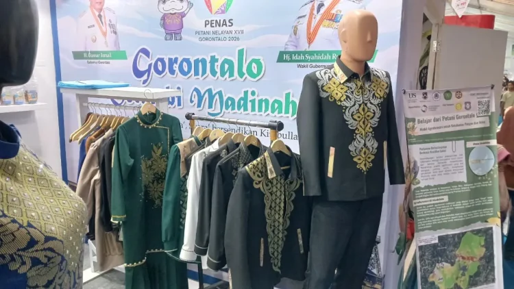 Berdayakan 500 Pengrajin, Produk Karawo Kebanjiran Order di Ajang PENAS XVII