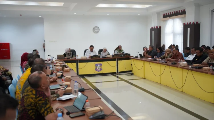 Rapat evaluasi PENAS Petani Nelayan 2026 dipimpin Gubernur Gorontalo Gusnar Ismail