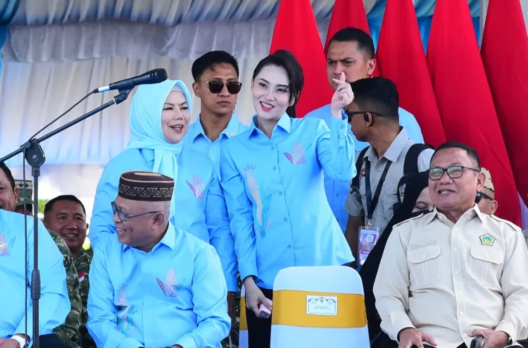 Kedatangan Sherly Tjoanda Jadi Pusat Perhatian Peserta PENAS XVII
