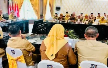 Kepala Dinsosdukcapil Gorontalo mengikuti rapat persiapan Gorontalo Karnaval Karawo 2026.