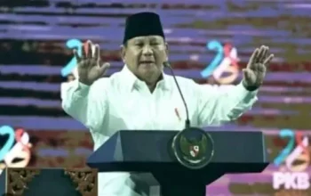 Presiden Prabowo menghadiri Harlah PKB sebelum Komdigi memberikan penjelasan mengenai pernyataan Londo Ireng.